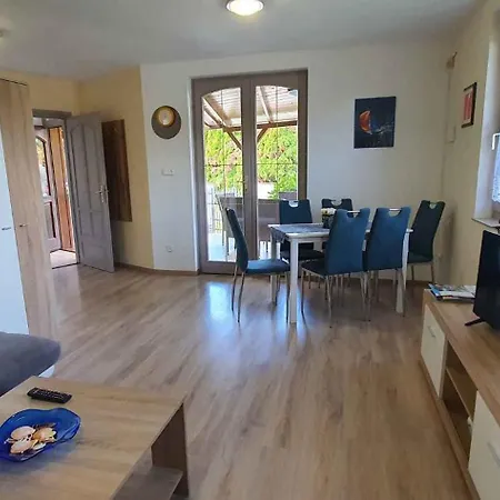 In 35629 Nyaraló Balatonmáriafürdő