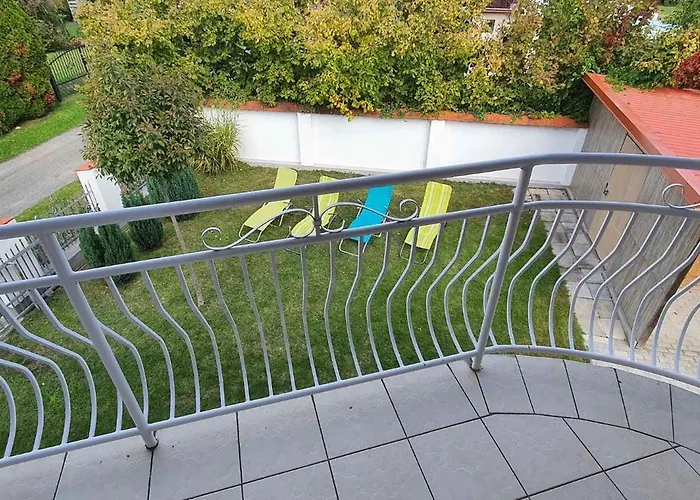 In 35629 * Balatonmáriafürdő